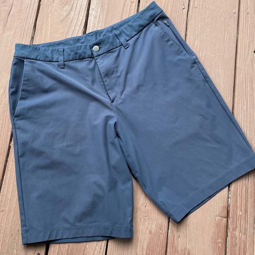 Men’s Lululemon Classic-Fit Shorts 10”